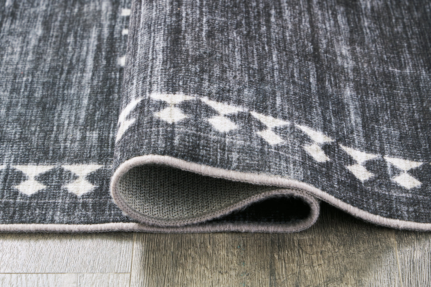 Arloman Black/Cream/Gray 5' x 7' Rug - R405932 - Luna Furniture - Dallas Store