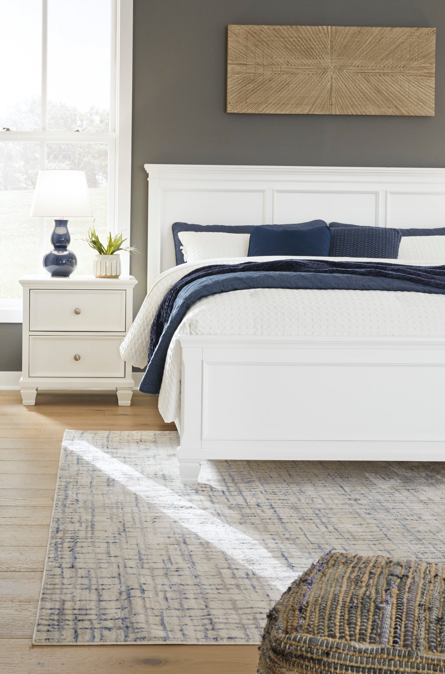 Fortman White Panel Bedroom Set - SET | B680-54 | B680-57 | B680-97 | B100-13 | B680-92 | B680-46 - Luna Furniture - Dallas Store
