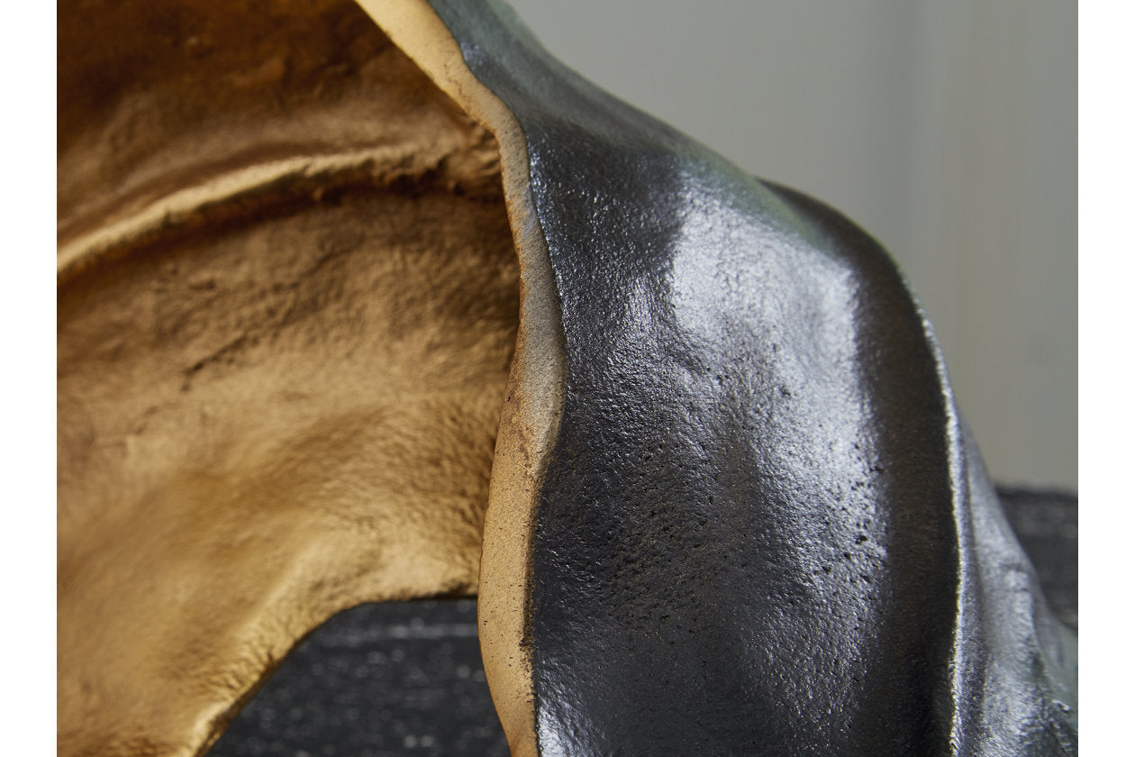 Melinda Black/Gold Finish Sculpture - A2000416 - Luna Furniture - Dallas Store
