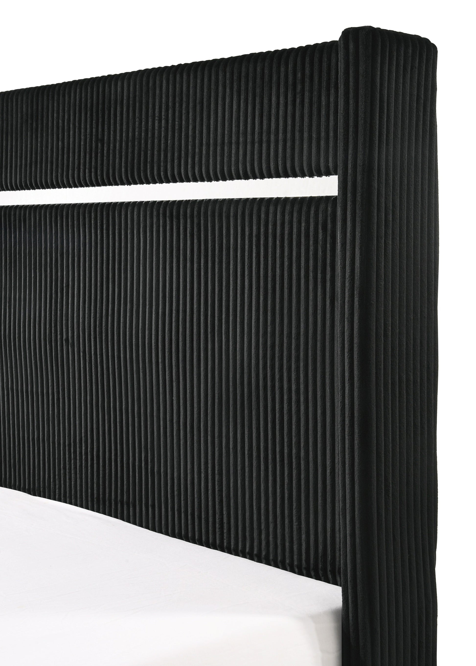 Gennro Black Corduroy Queen Upholstered Panel Bed - SET | B9295-Q-HBFB | B9295-KQ-RAIL - Luna Furniture - Dallas Store