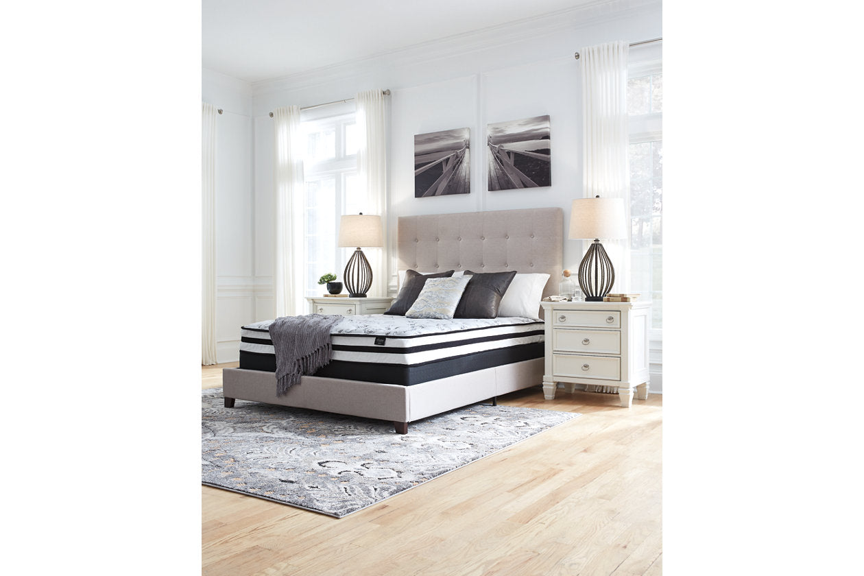 8 Inch Chime Innerspring White King Mattress in a Box - M69541 - Luna Furniture - Dallas Store