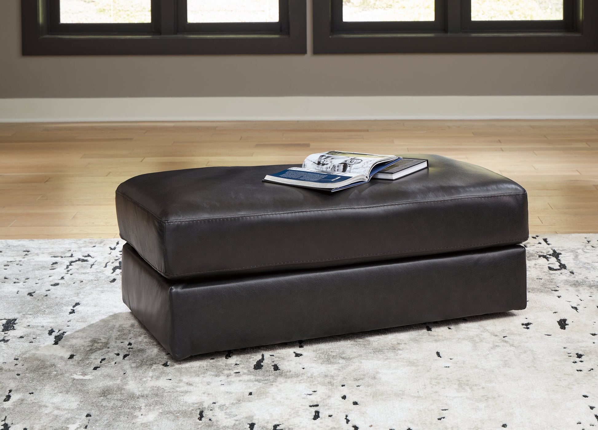 Amiata Onyx Ottoman - 5740514 - Luna Furniture - Dallas Store