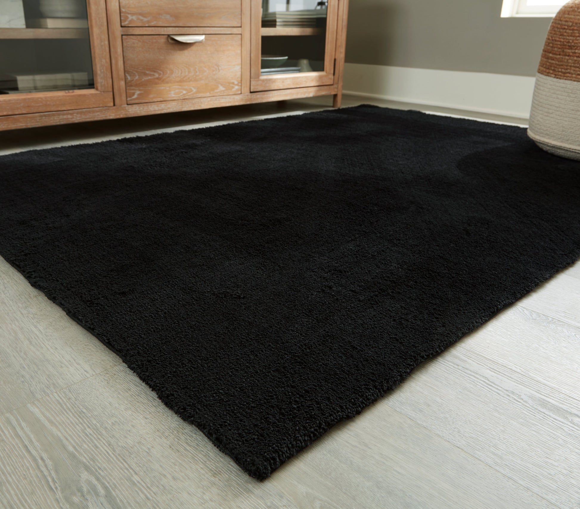 Anaben Black 8' x 10' Rug - R406311 - Luna Furniture - Dallas Store