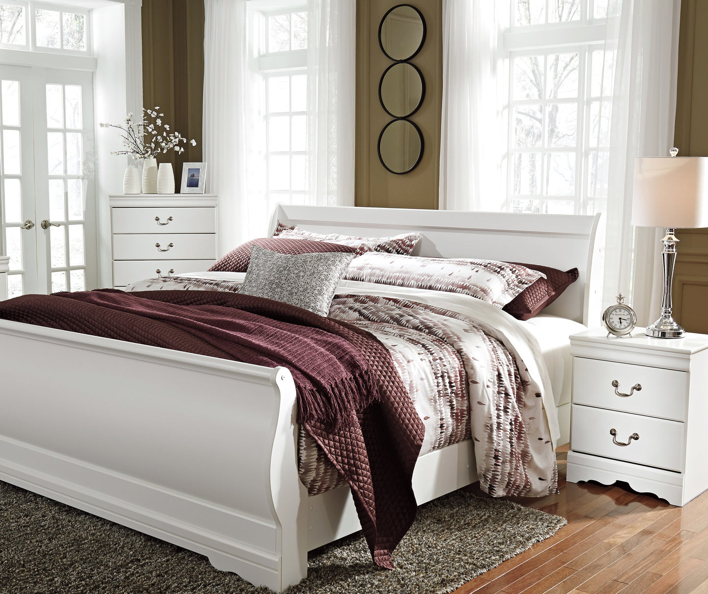 Anarasia White Sleigh Bedroom Set - SET | B129-74 | B129-77 | B129-98 | B129-31 | B129-92 - Luna Furniture - Dallas Store