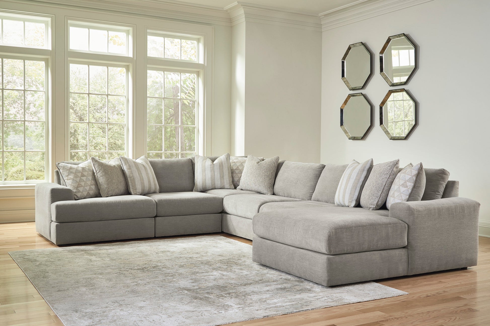 Avaliyah Ash 7-Piece RAF Chaise Sectional - SET | 5810317 | 5810364 | 5810377 | 5810346 | 5810346 | 5810346 | 5810346 - Luna Furniture - Dallas Store