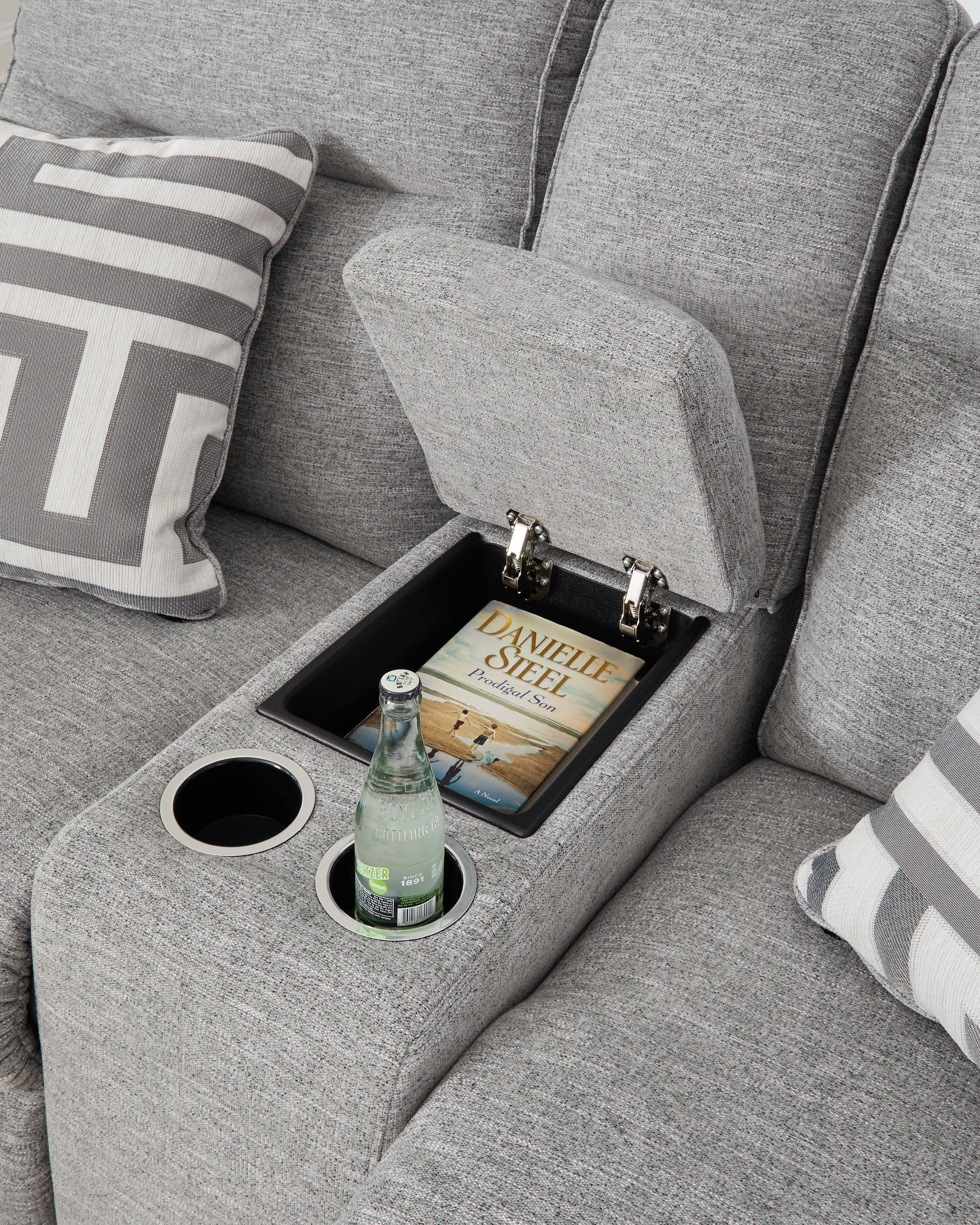 Biscoe Pewter Power Reclining Loveseat - 9050318 - Luna Furniture - Dallas Store