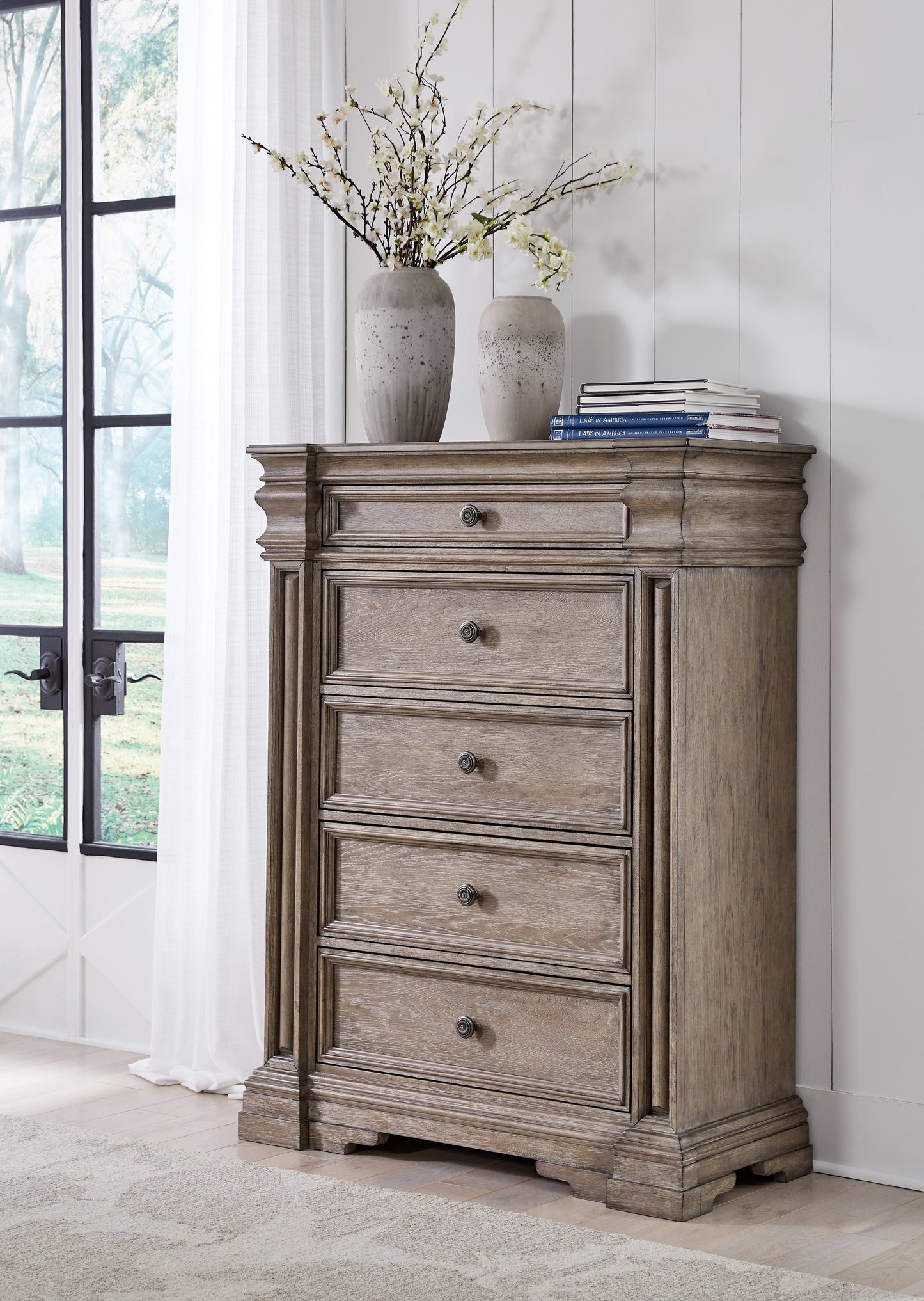 Blairhurst Light Grayish Brown Chest of Drawers - B916-46 - Luna Furniture - Dallas Store
