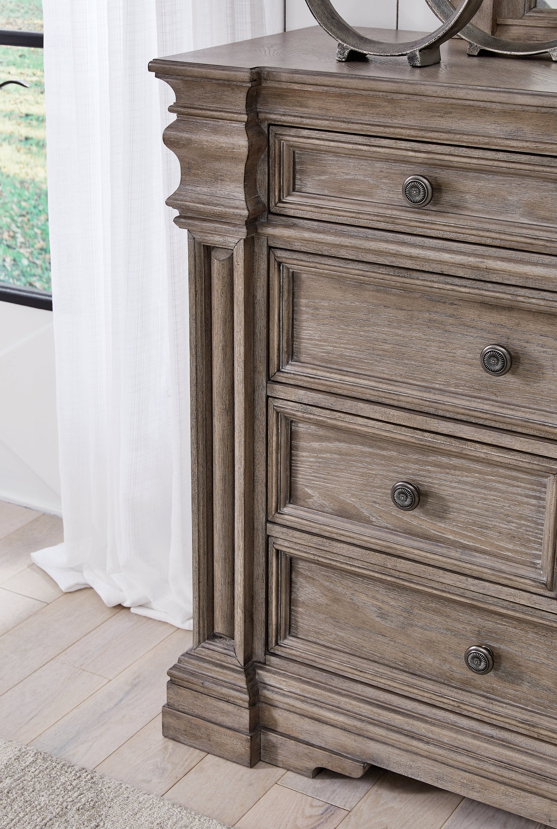 Blairhurst Light Grayish Brown Dresser - B916-31 - Luna Furniture - Dallas Store