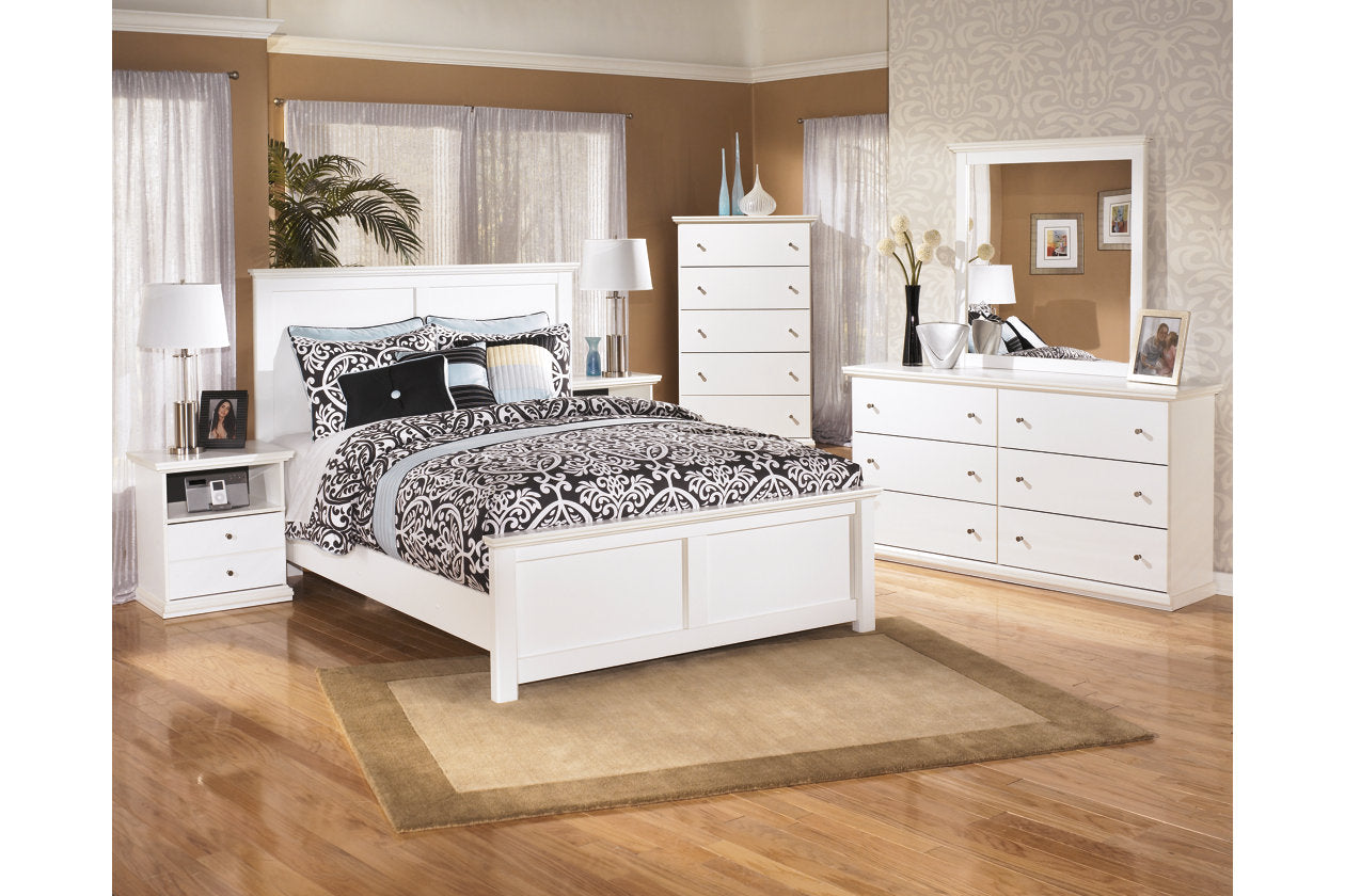 Bostwick Shoals White Chest of Drawers - B139-46 - Luna Furniture - Dallas Store