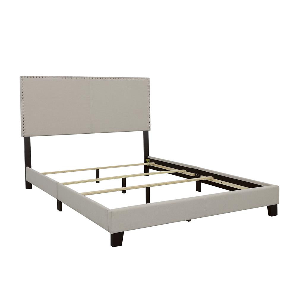 Boyd California King Upholstered Bed with Nailhead Trim Ivory - 350051KW - Luna Furniture - Dallas Store