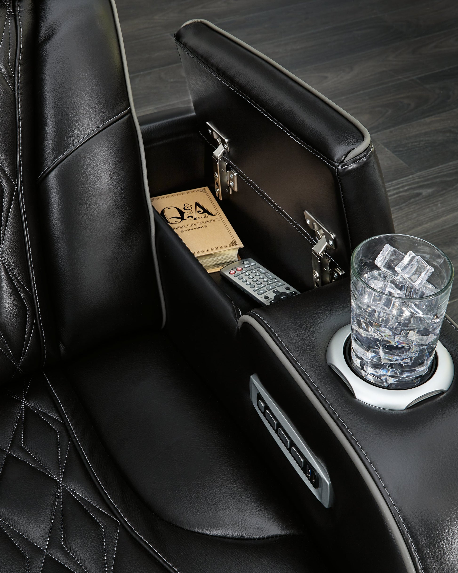 Boyington Black Power Recliner - U2710613 - Luna Furniture - Dallas Store