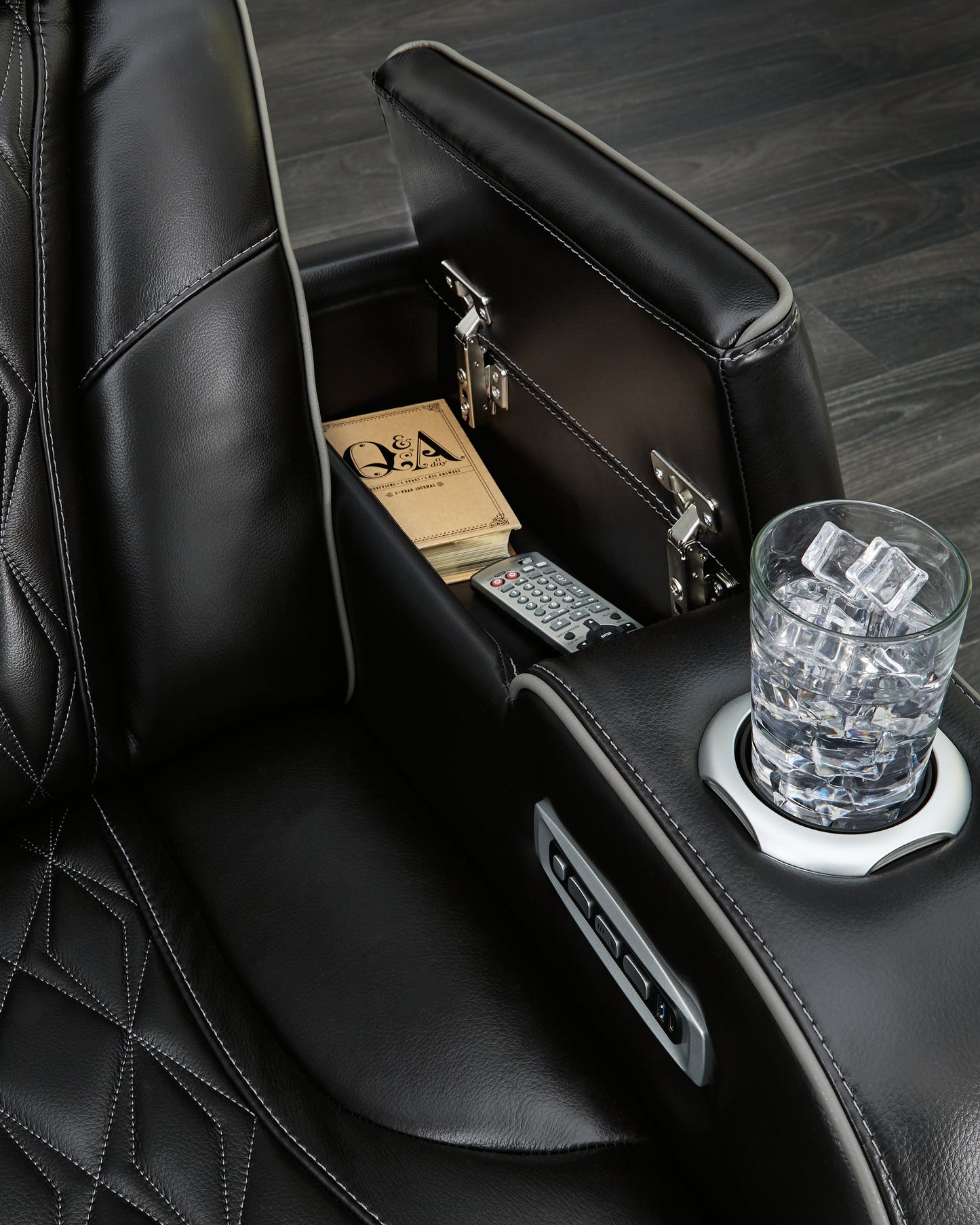 Boyington Black Power Reclining Loveseat with Console - U2710618 - Luna Furniture - Dallas Store