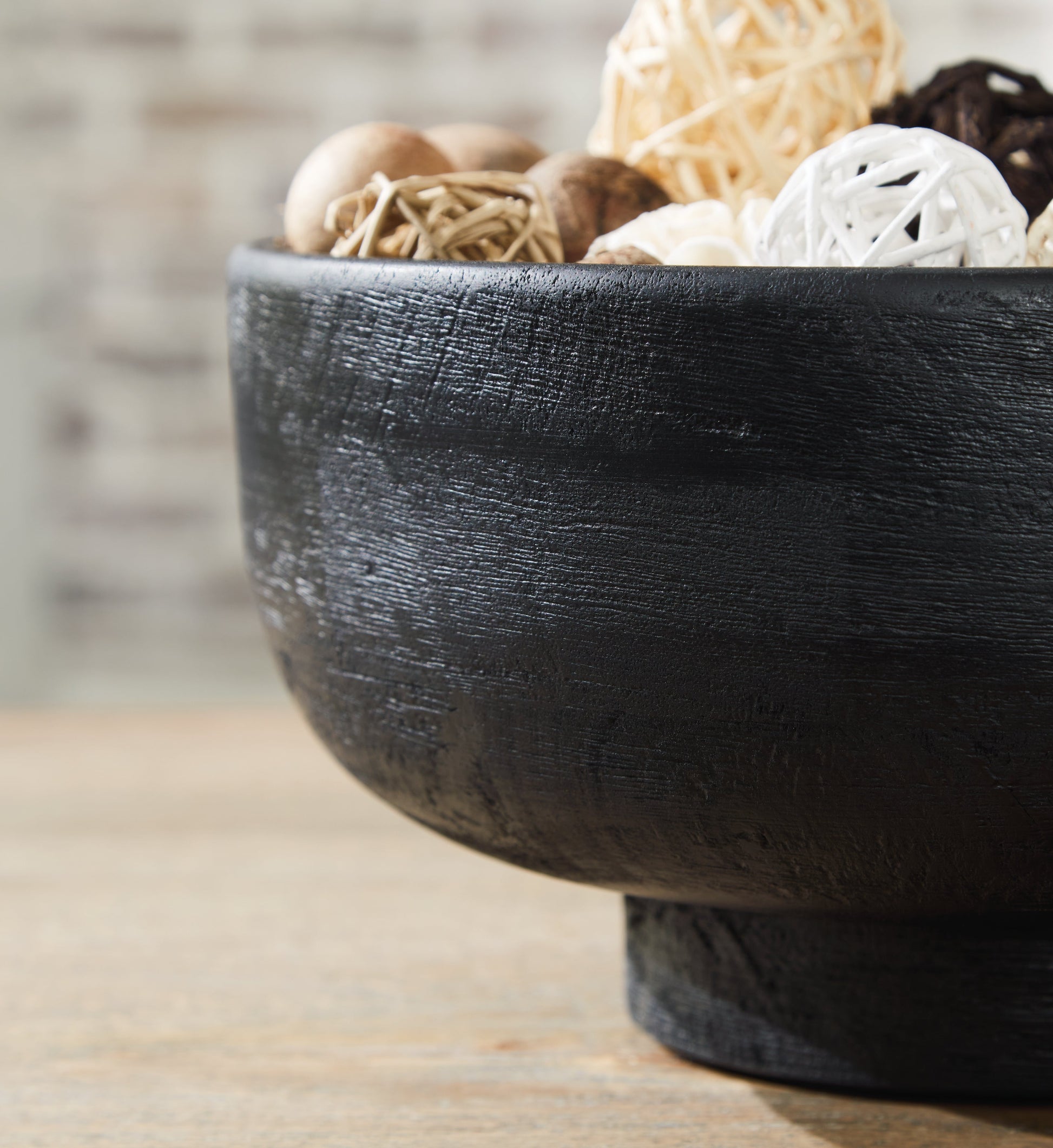 Brynnington Black Bowl - A2000611 - Luna Furniture - Dallas Store