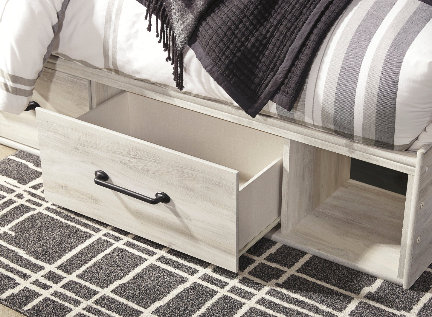 Cambeck Whitewash Side Storage Platform Bedroom Set - SET | B192-56 | B192-58 | B192-160 | B192-31 | B192-36 | B192-92 | B192-46 | B100-14 - Luna Furniture - Dallas Store