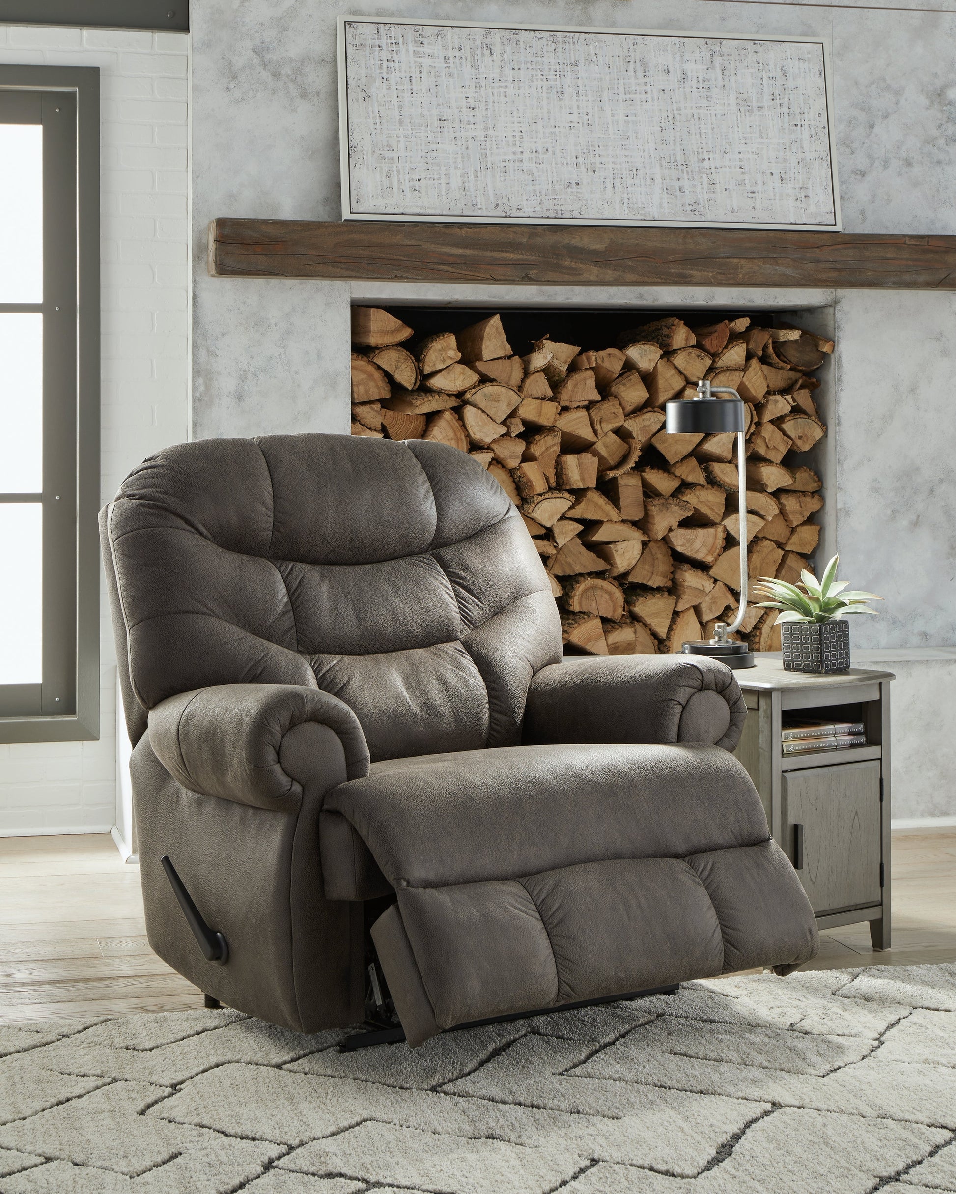 Camera Time Gunmetal Recliner - 6570729 - Luna Furniture - Dallas Store