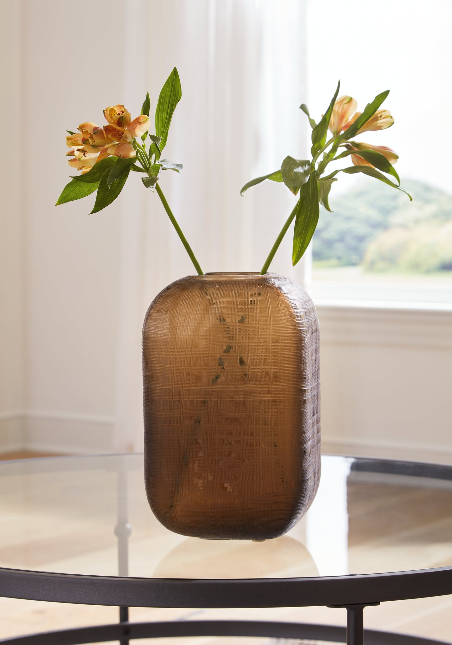 Capard Brown Vase - A2900004 - Luna Furniture - Dallas Store