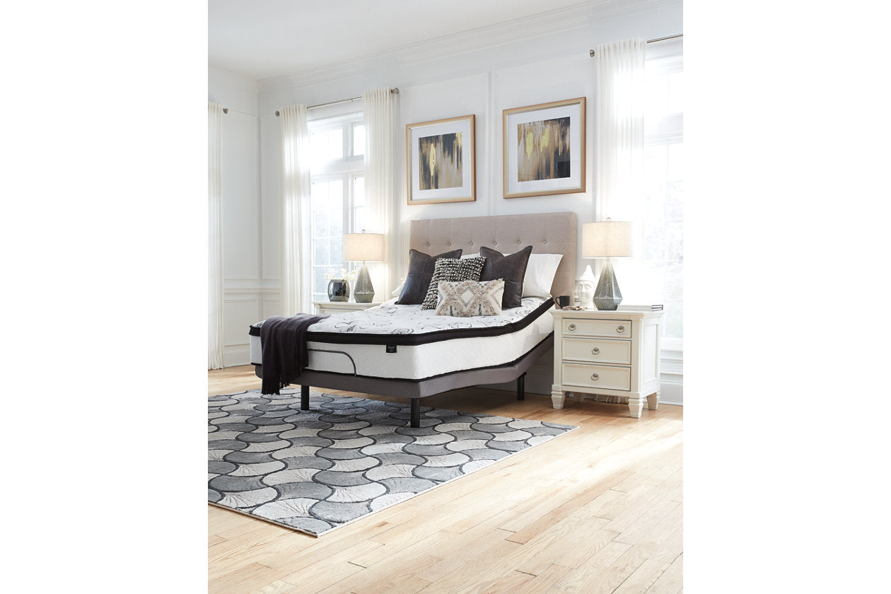 Chime 12 Inch Hybrid White Queen Mattress in a Box - M69731 - Luna Furniture - Dallas Store