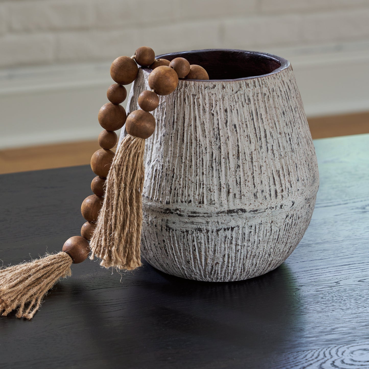 Claymount Distressed Brown Vase - A2000635 - Luna Furniture - Dallas Store