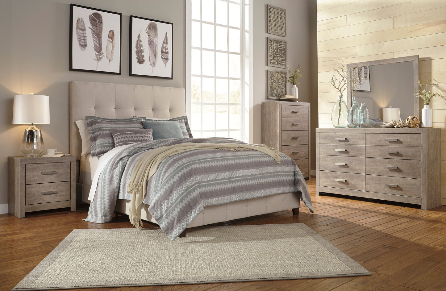 Culverbach Gray Upholstered Panel Bedroom Set - SET | B130-581 | B070-92 | B070-46 - Luna Furniture - Dallas Store