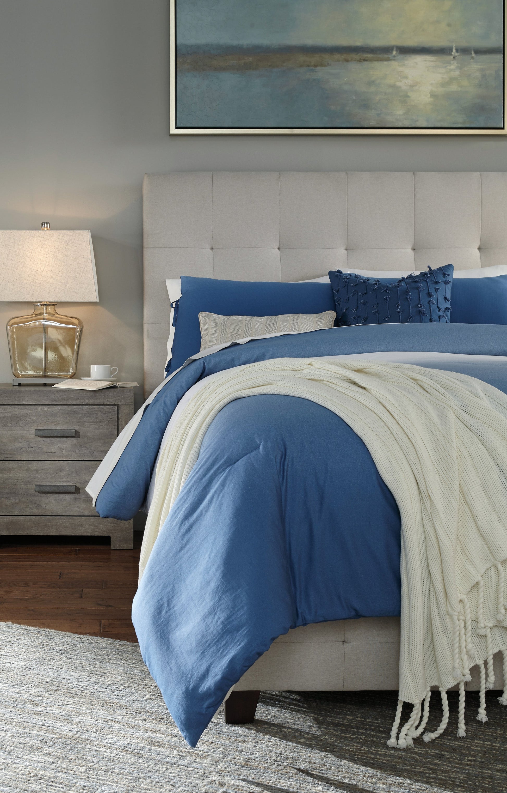 Culverbach Gray Upholstered Panel Bedroom Set - SET | B130-581 | B070-92 | B070-46 - Luna Furniture - Dallas Store