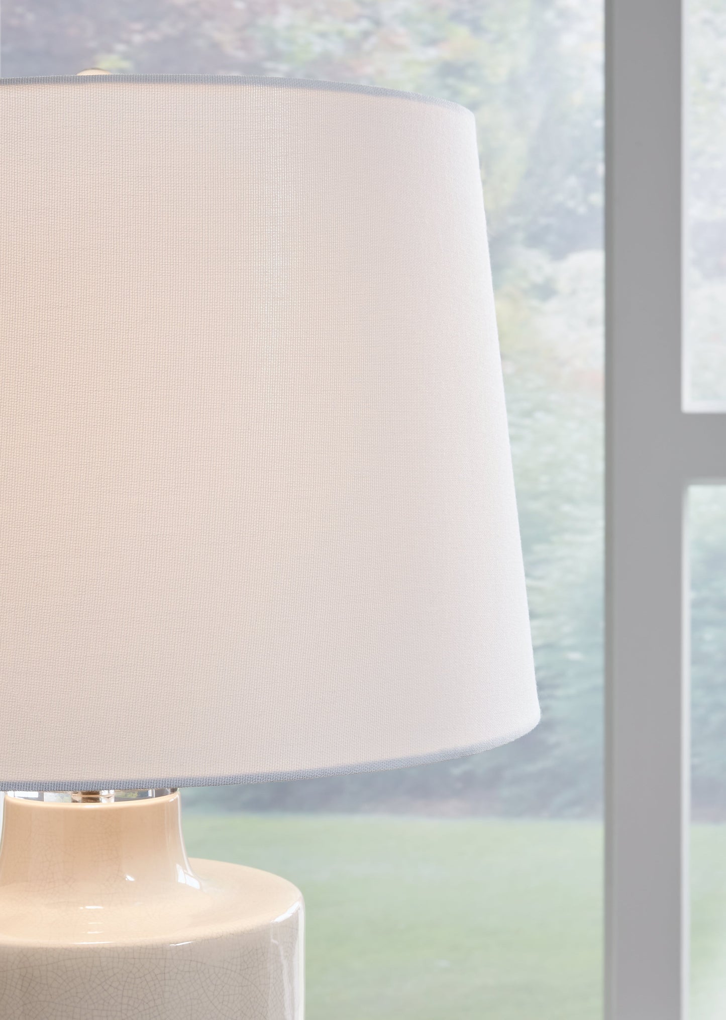 Cylener Off White Table Lamp - L100794 - Luna Furniture - Dallas Store