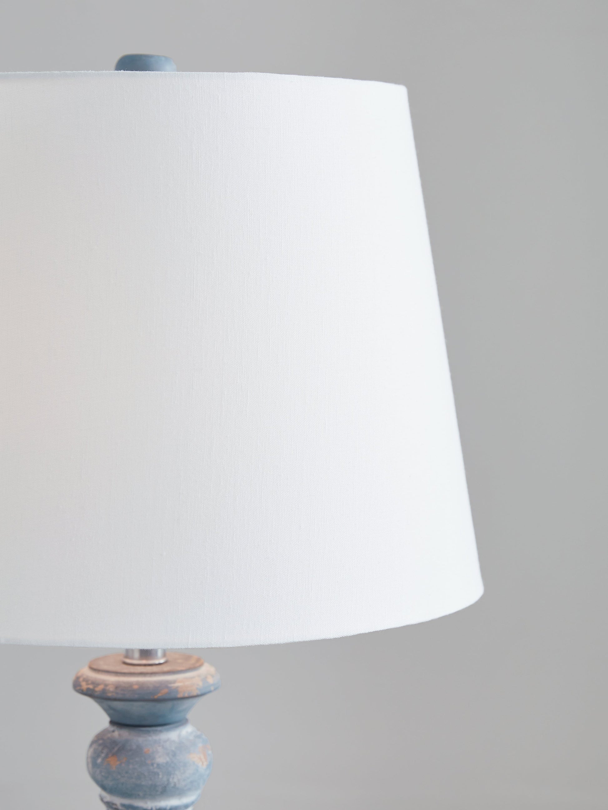 Cylerick Antique Blue Table Lamp - L235714 - Luna Furniture - Dallas Store