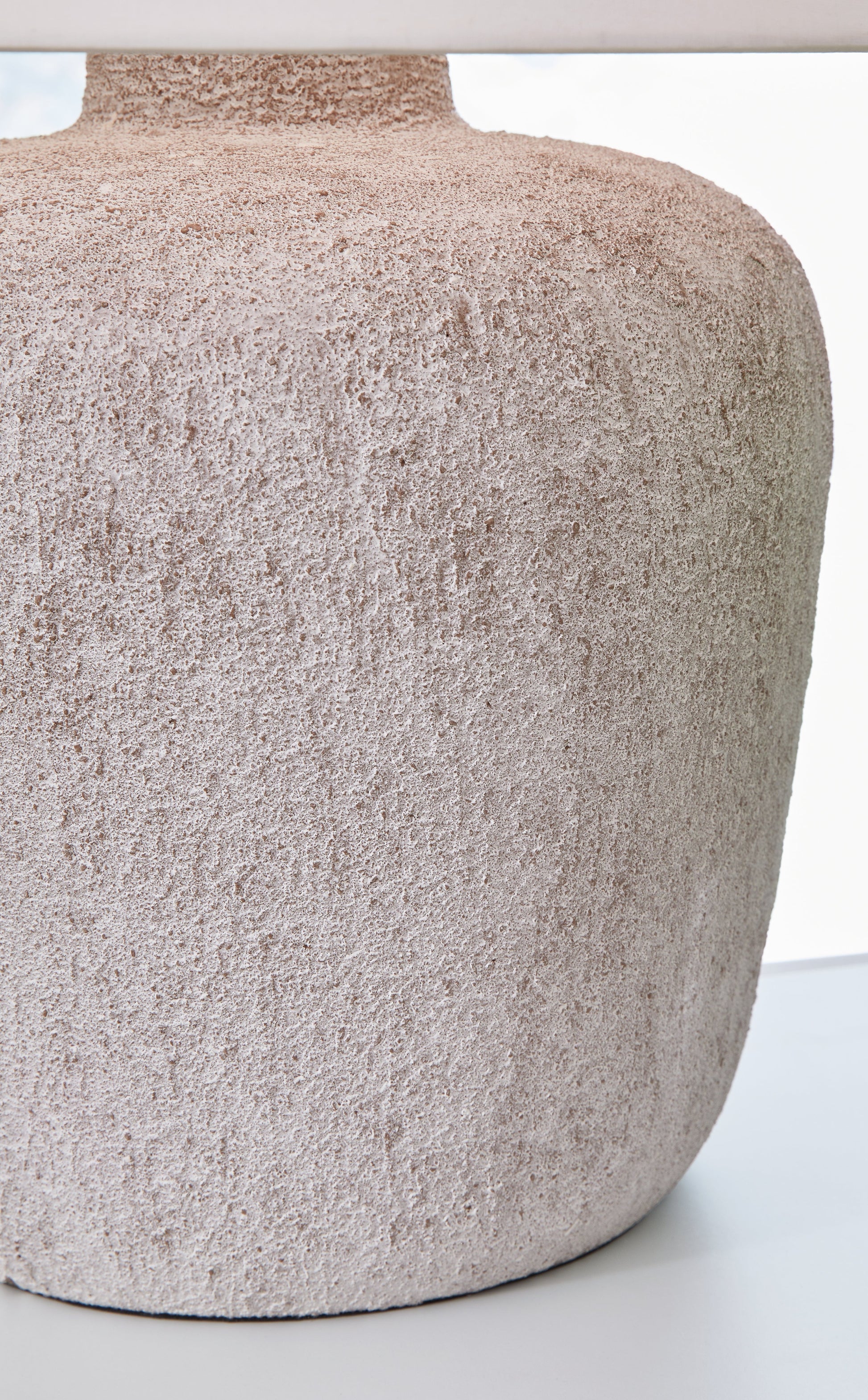 Danry Distressed Cream Table Lamp - L207454 - Luna Furniture - Dallas Store