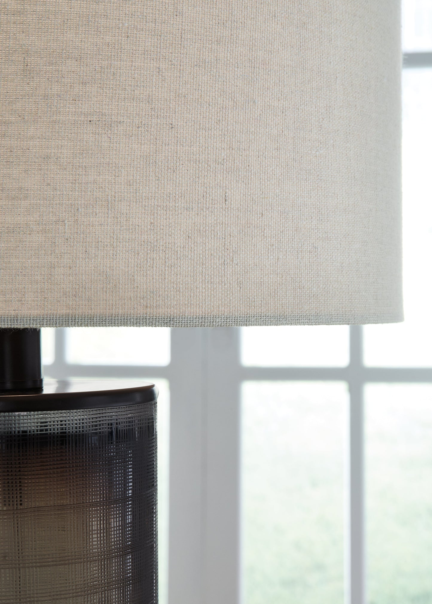 Dingerly Brown Table Lamp - L430824 - Luna Furniture - Dallas Store