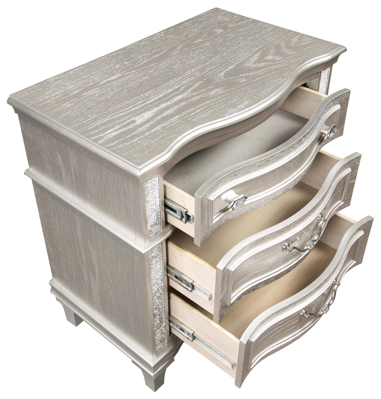 Evangeline 3-Drawer Nightstand Silver Oak - 223392 - Luna Furniture - Dallas Store