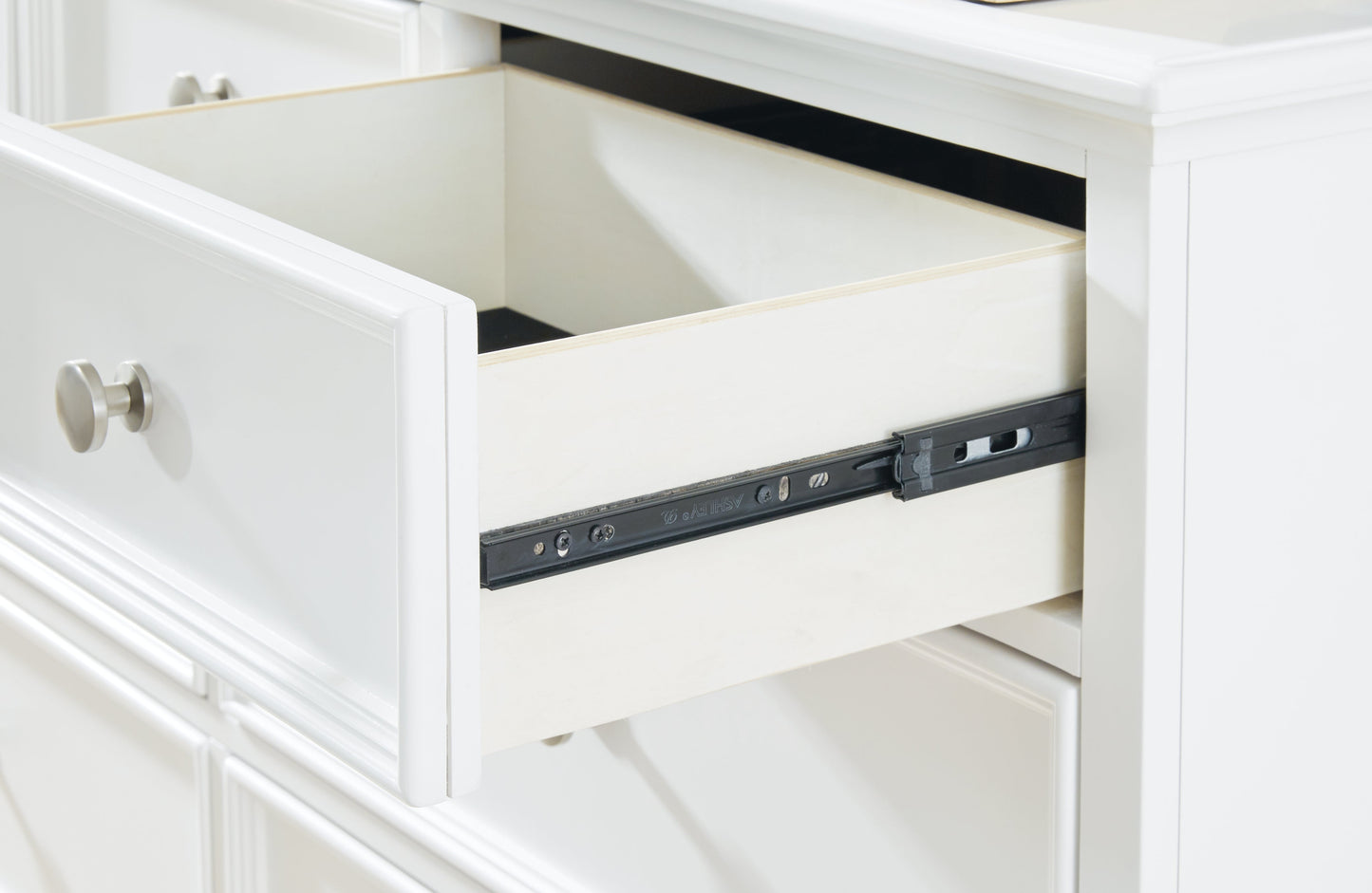 Fortman White Dresser - B680-31 - Luna Furniture - Dallas Store