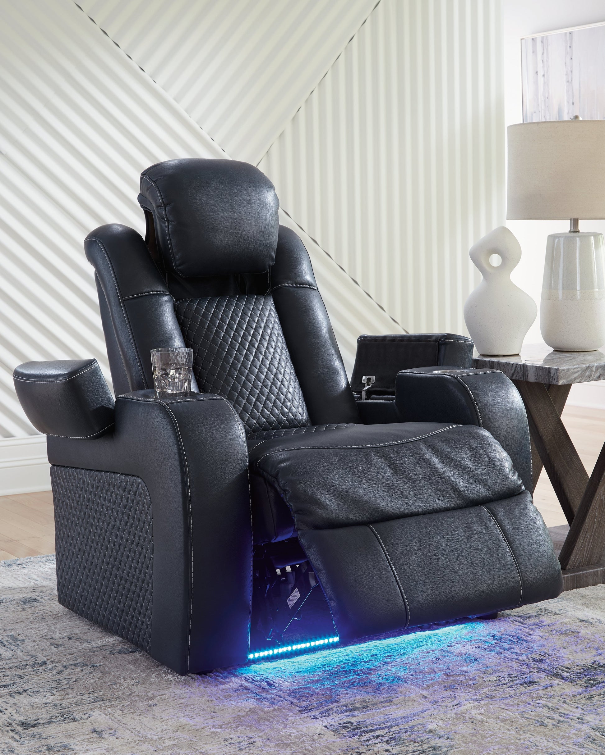 Fyne-Dyme Sapphire Power Recliner - 3660313 - Luna Furniture - Dallas Store