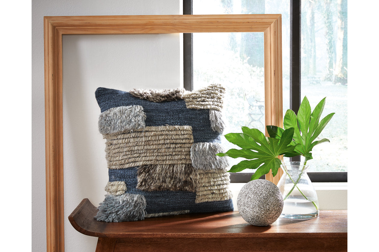 Gibbend Blue/Gray/White Pillow, Set of 4 - A1000926 - Luna Furniture - Dallas Store
