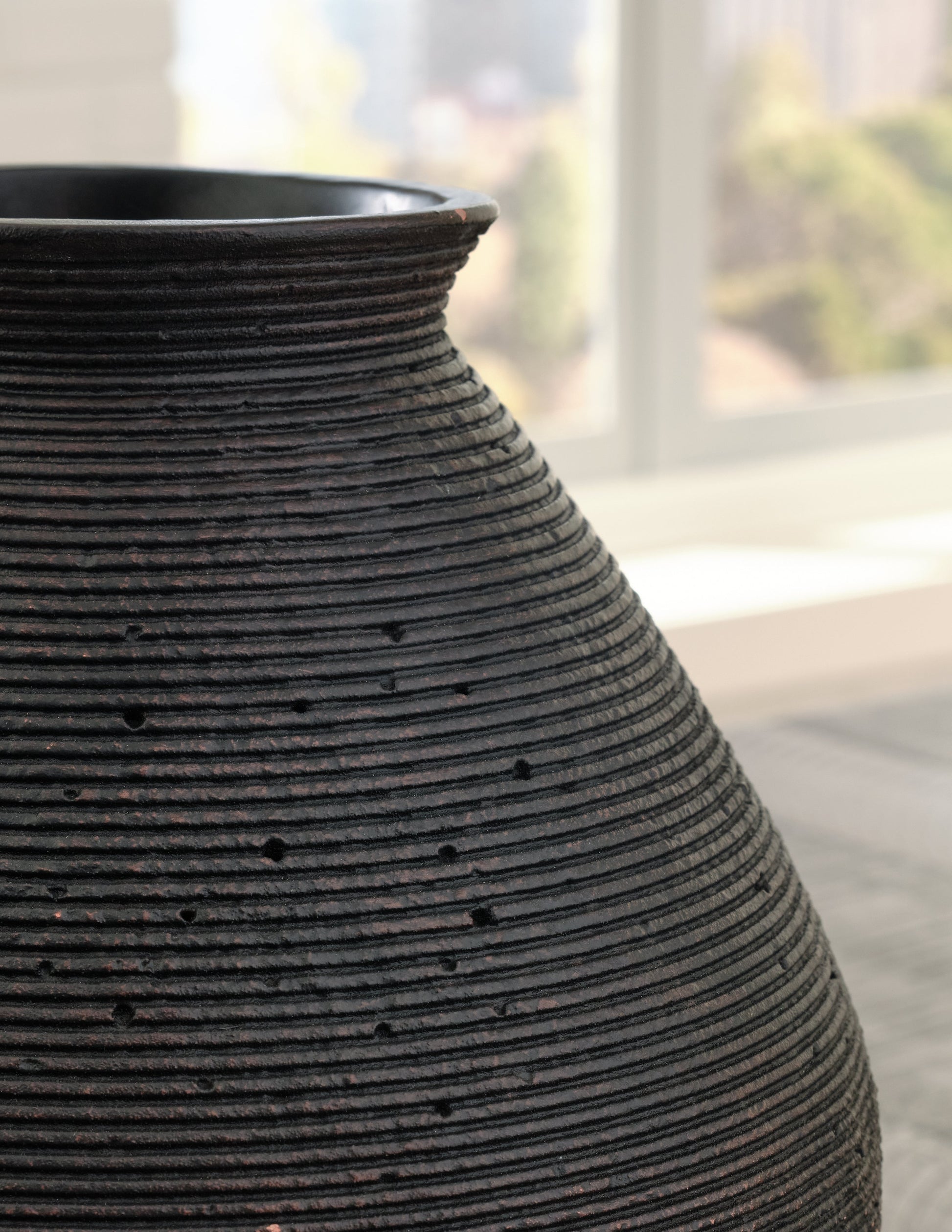 Hannela Antique Brown Vase - A2000511 - Luna Furniture - Dallas Store