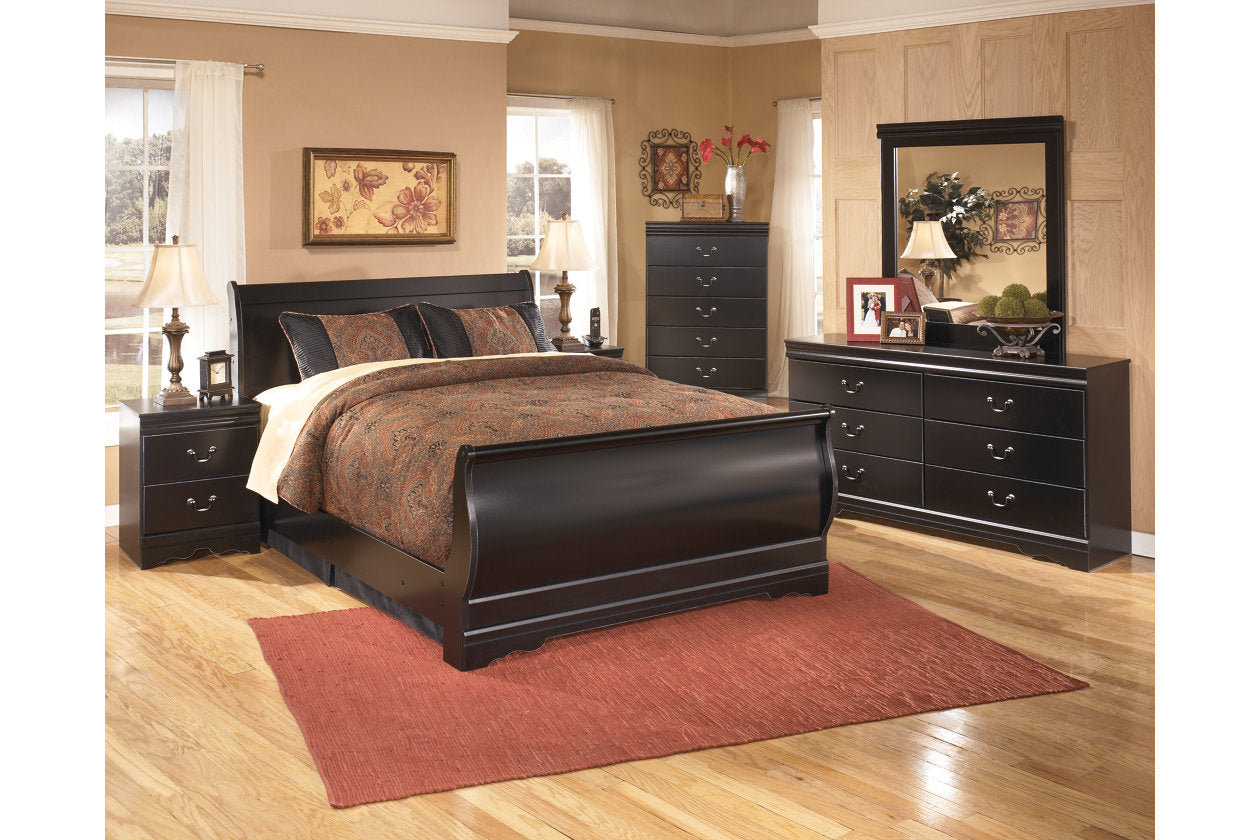 Huey Vineyard Black Chest of Drawers - B128-46 - Luna Furniture - Dallas Store