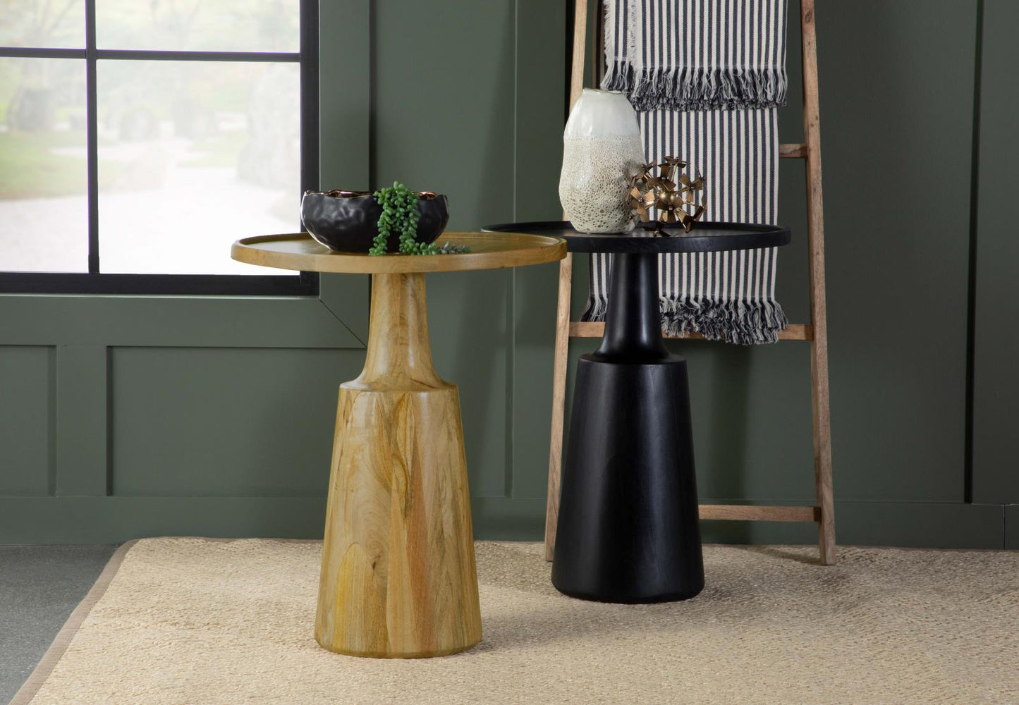 Ixia Round Accent Table - 915109 - Luna Furniture - Dallas Store