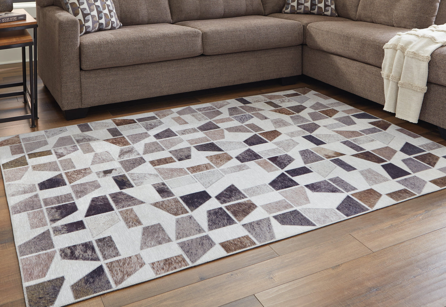Jettner Multi 5' x 7' Rug - R405782 - Luna Furniture - Dallas Store