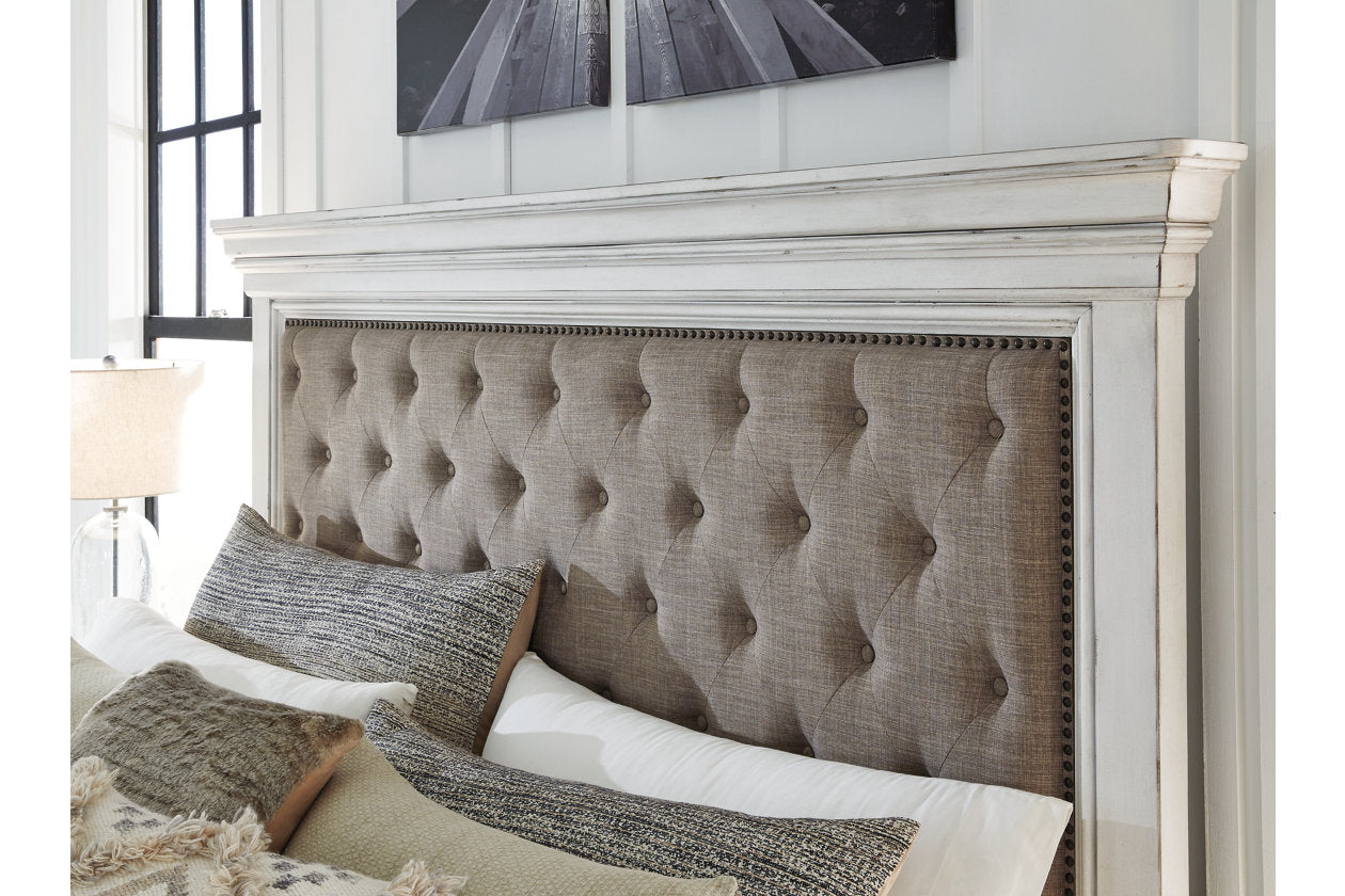 Kanwyn Whitewash Queen Panel Bed - SET | B777-54 | B777-96 | B777-157 - Luna Furniture - Dallas Store