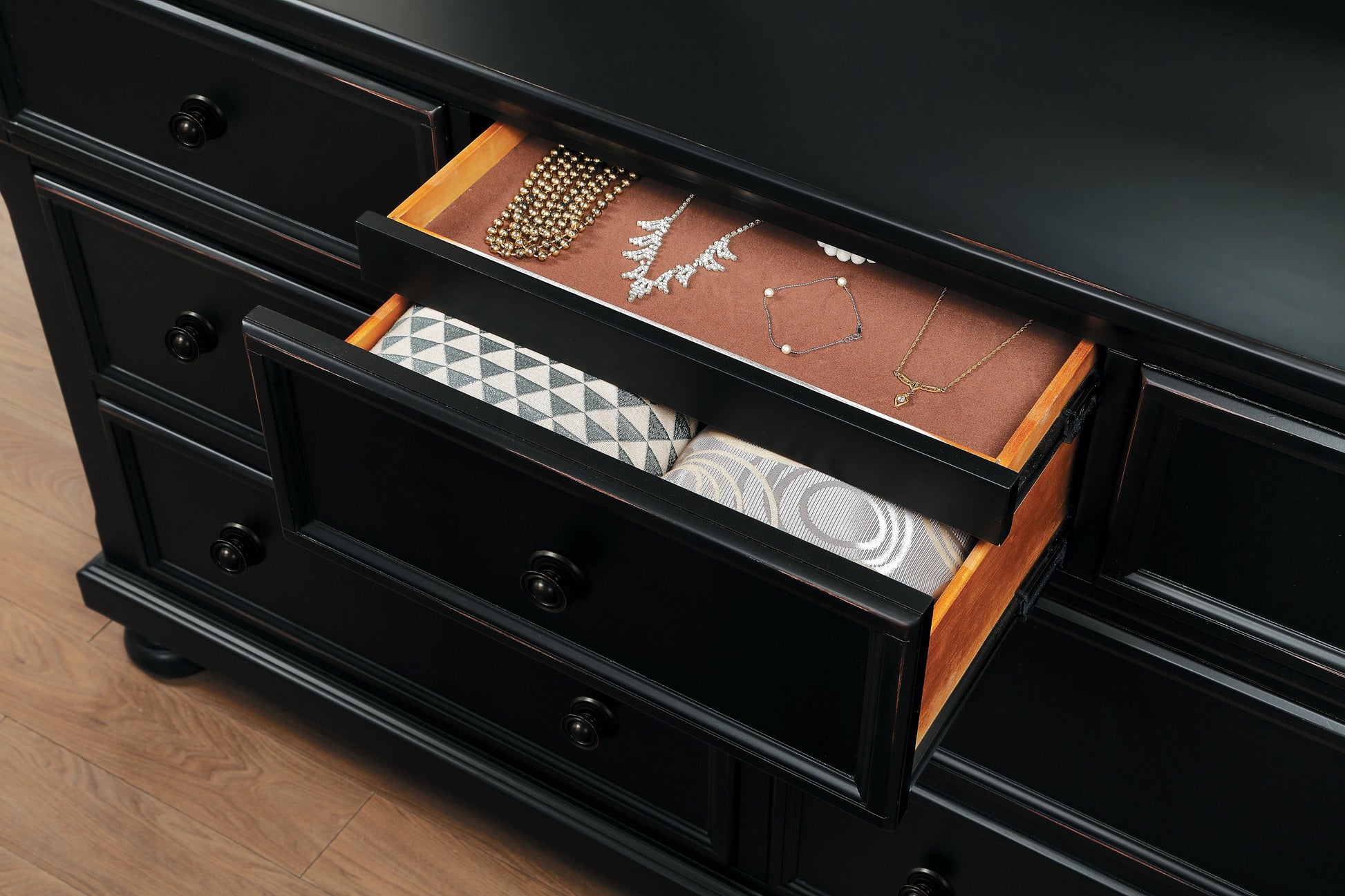 Laurelin Black Sleigh Storage Platform Bedroom Set - SET | 1714BK-3 | 1714BK-5 | 1714BK-6 | 1714BK-4 | 1714BK-9 | 1714KBK-1 | 1714KBK-2 - Luna Furniture - Dallas Store
