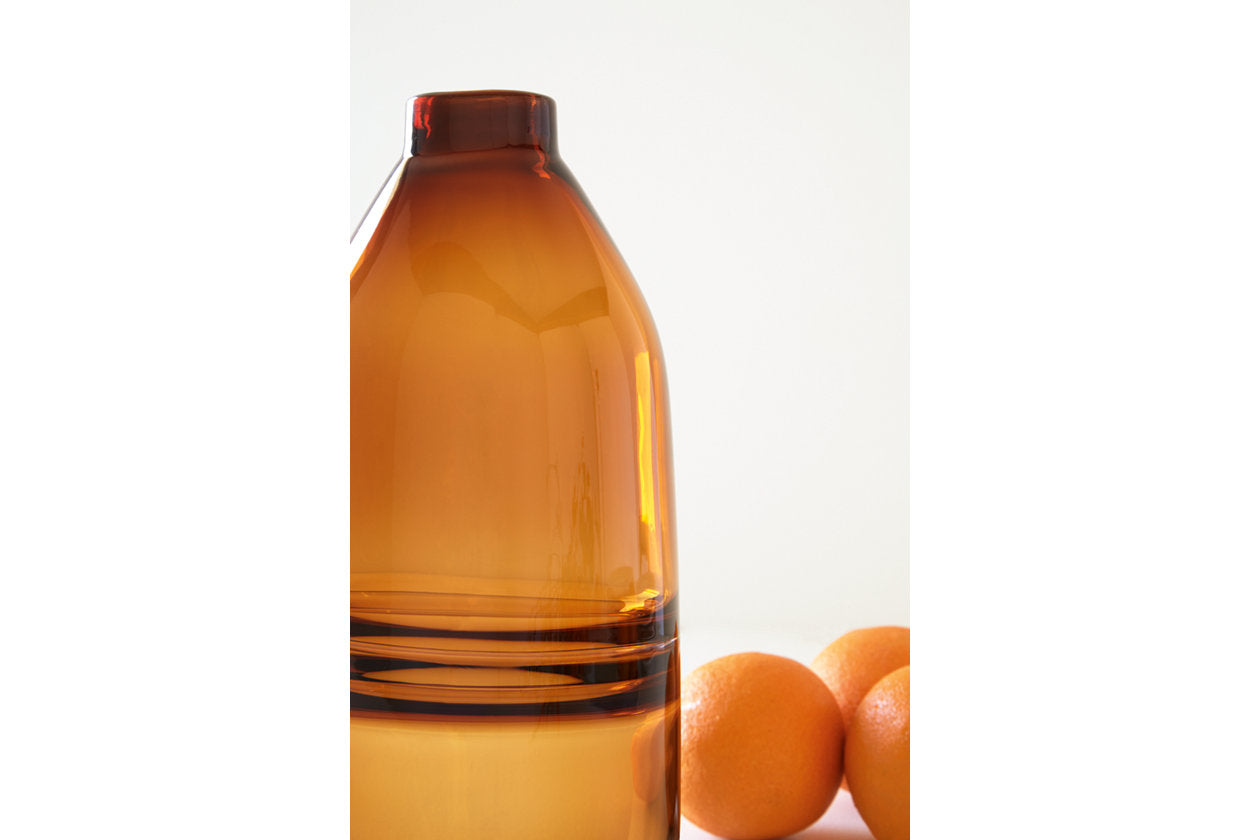 Lemmitt Amber Vase - A2000541 - Luna Furniture - Dallas Store