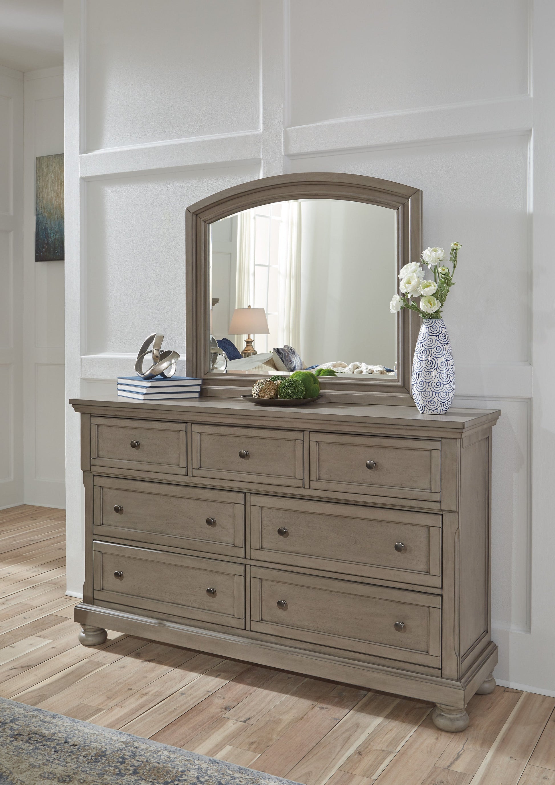 Lettner Light Gray Footboard Storage Platform Bedroom Set - SET | B733-76 | B733-58 | B733-99 | B733-31 | B733-92 - Luna Furniture - Dallas Store