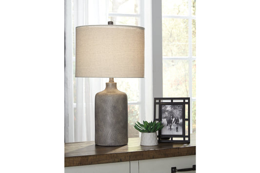 Linus Antique Black Table Lamp - L117964 - Luna Furniture - Dallas Store