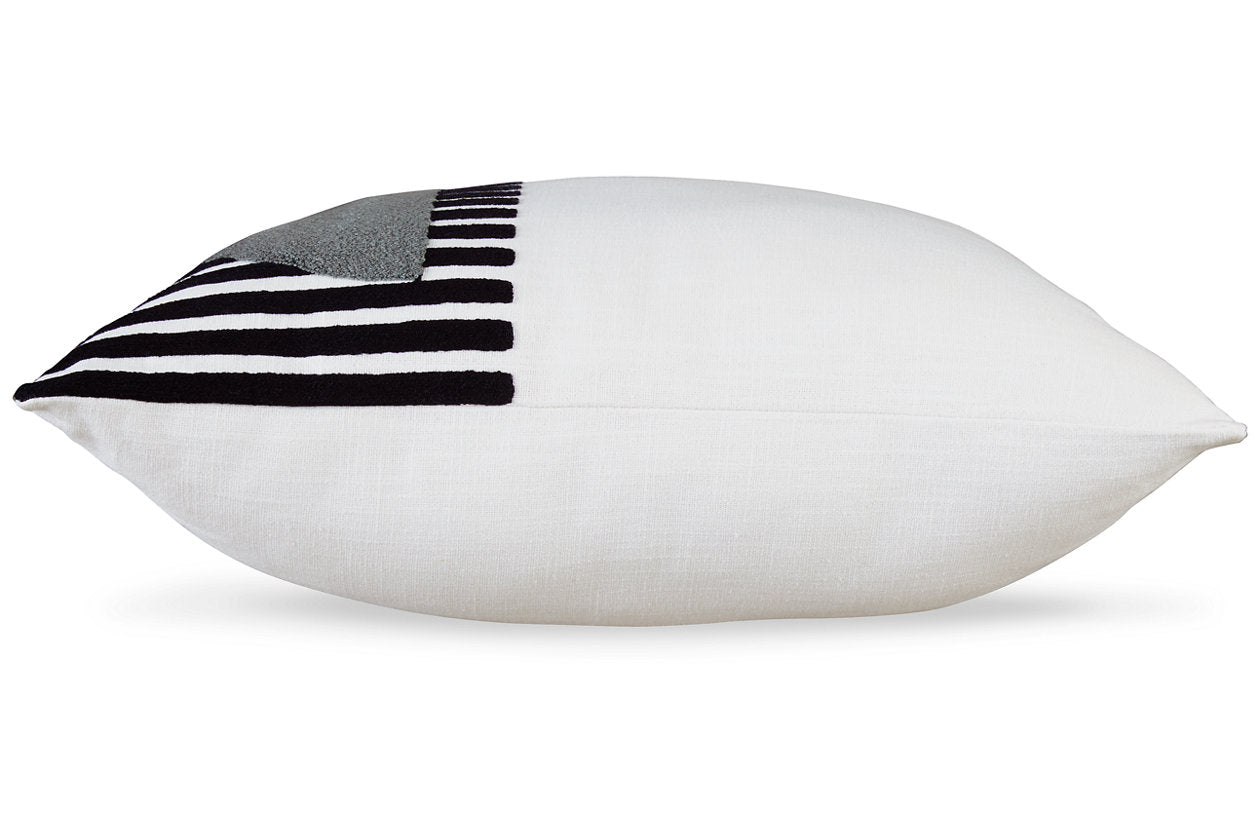Longsum Black/White/Honey Pillow, Set of 4 - A1000927 - Luna Furniture - Dallas Store