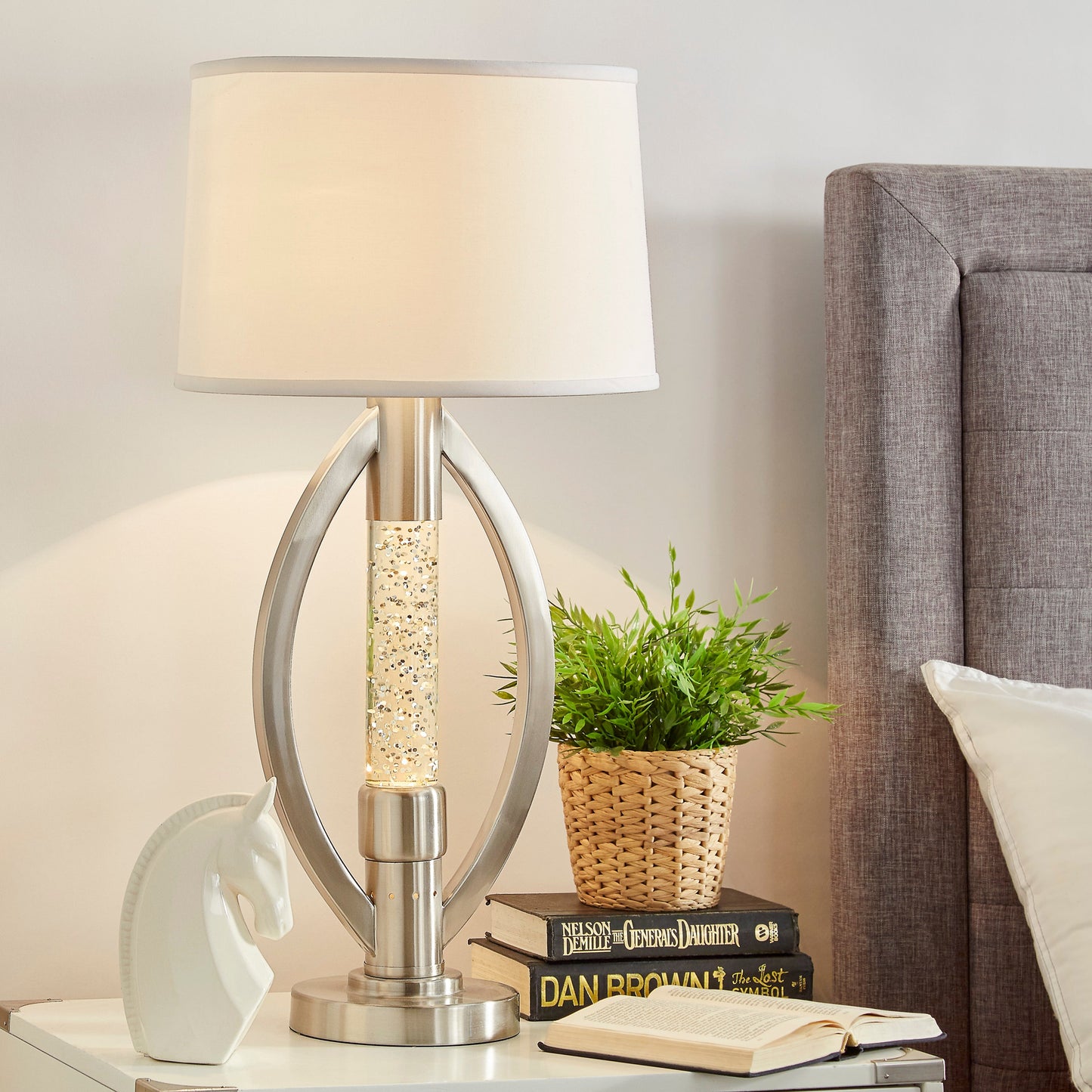 Lucian Table Lamp - H11761 - Luna Furniture - Dallas Store
