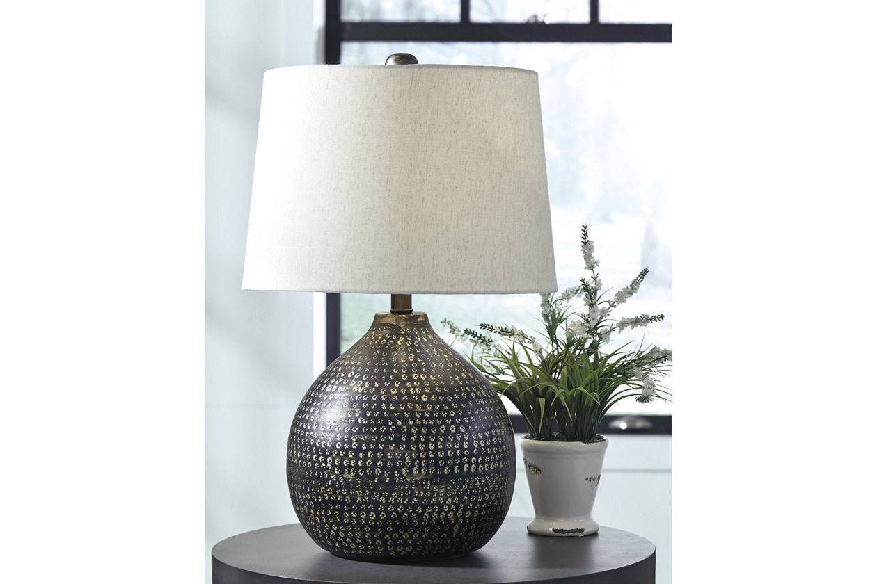Maire Black/Gold Finish Table Lamp - L207294 - Luna Furniture - Dallas Store