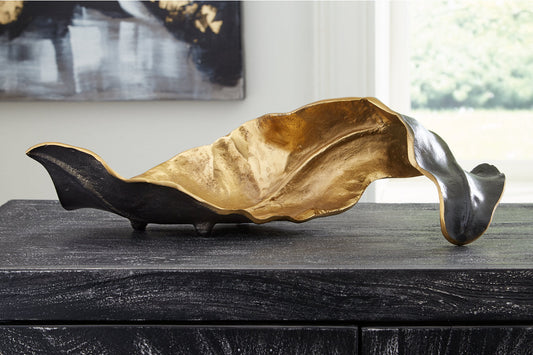 Melinda Black/Gold Finish Sculpture - A2000416 - Luna Furniture - Dallas Store