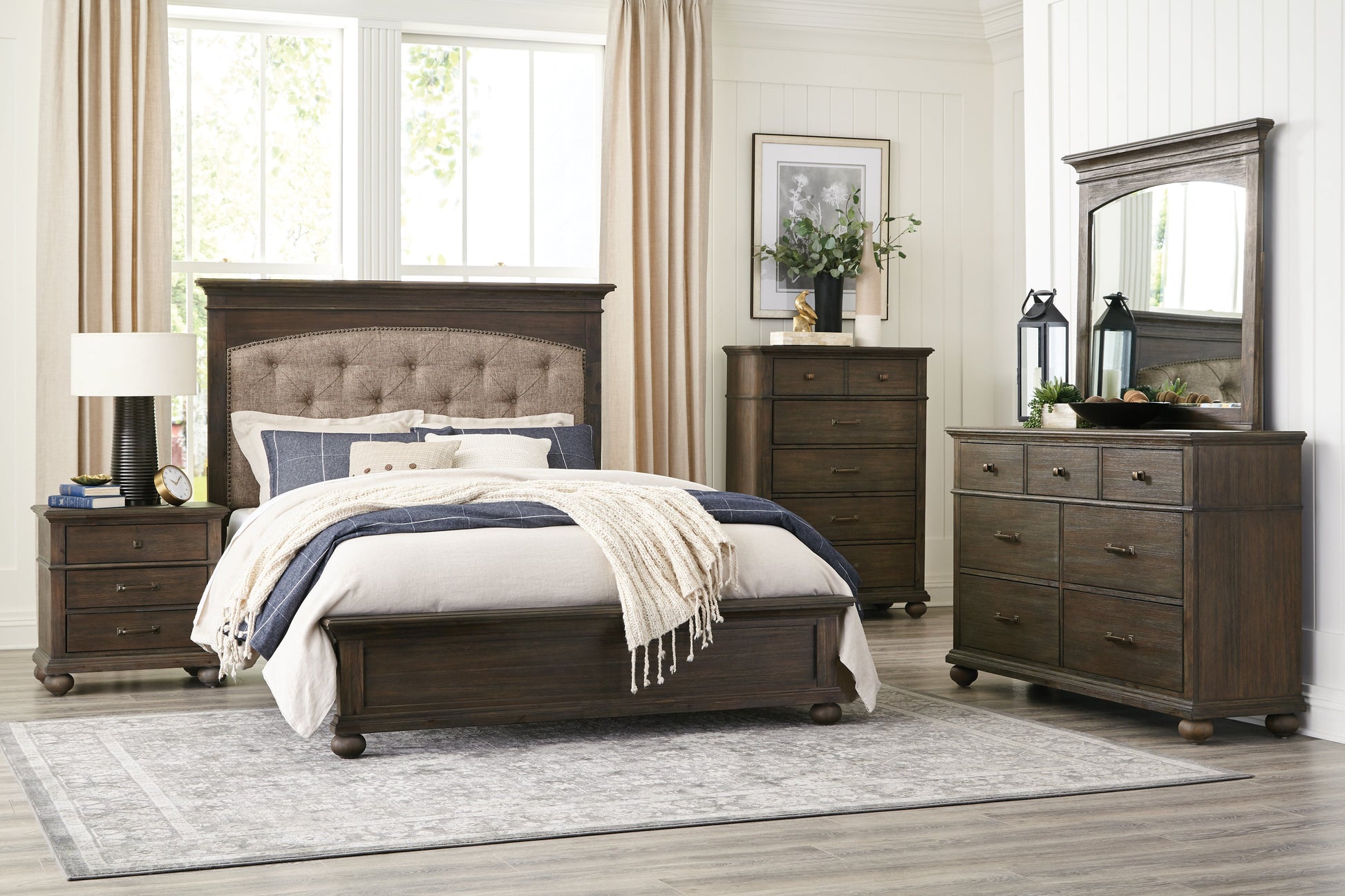 Motsinger Brown Dresser - 1400-5 - Luna Furniture - Dallas Store