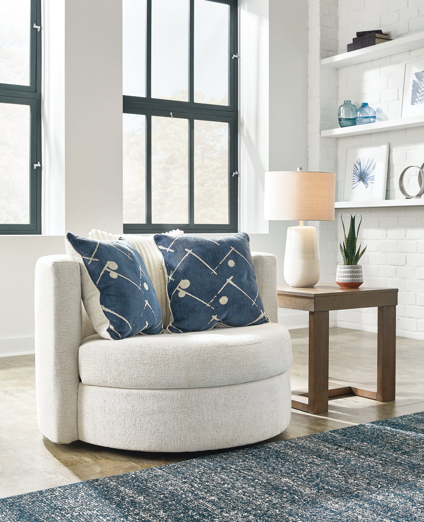 Padova Ivory Swivel Accent Chair - 3370644 - Luna Furniture - Dallas Store