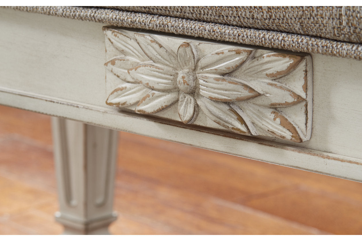 Realyn Antique White Accent Bench - A3000157 - Luna Furniture - Dallas Store