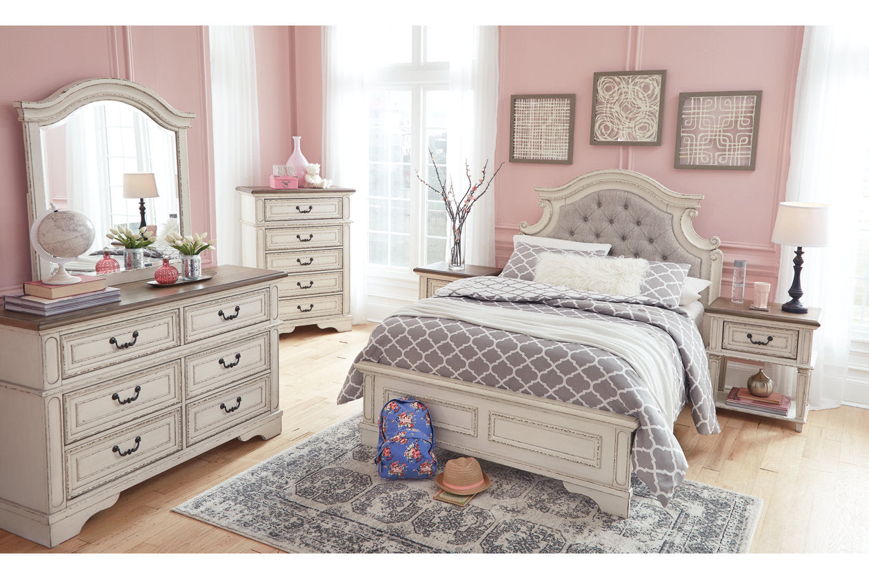 Realyn Chipped White Full Panel Bed - SET | B743-84 | B743-86 | B743-87 - Luna Furniture - Dallas Store