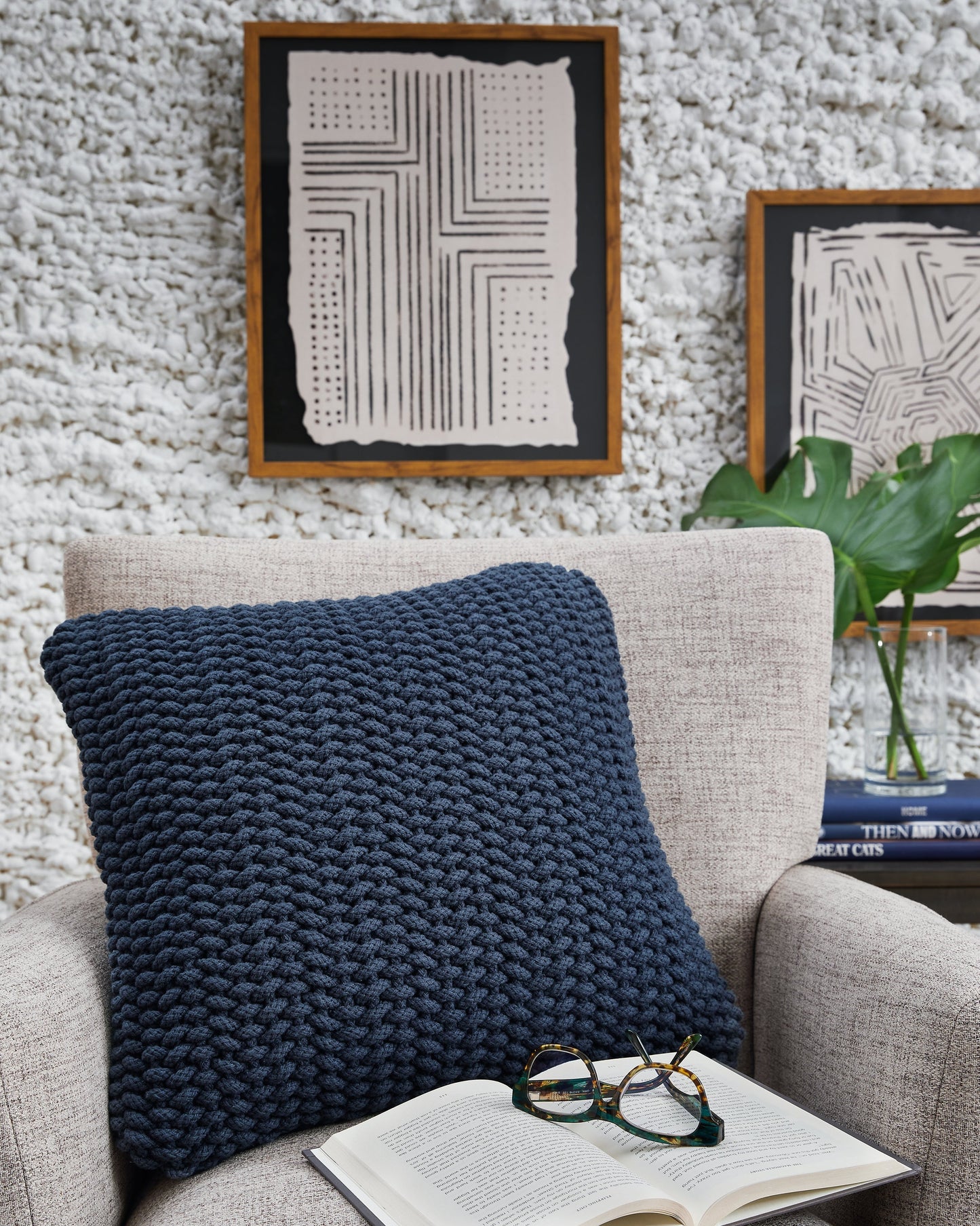Renemore Blue Pillow, Set of 4 - A1000473 - Luna Furniture - Dallas Store